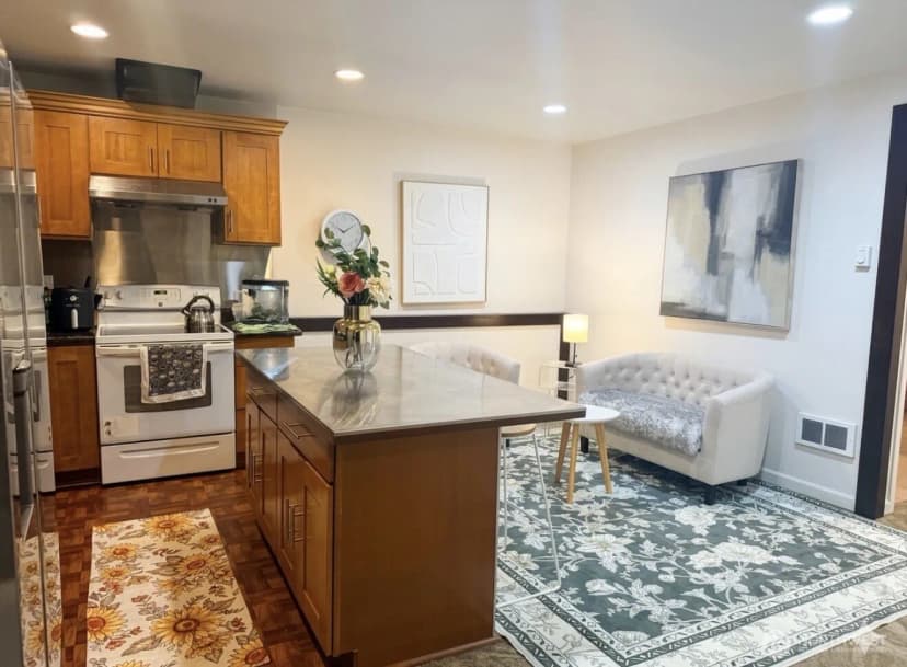 Property photo for 1320 S 131st Place, Burien photo 33