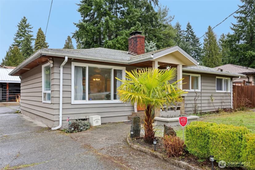 Property photo for 1320 S 131st Place, Burien photo 2