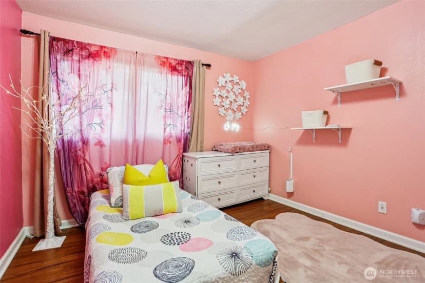 Property photo for 1320 S 131st Place, Burien photo 18