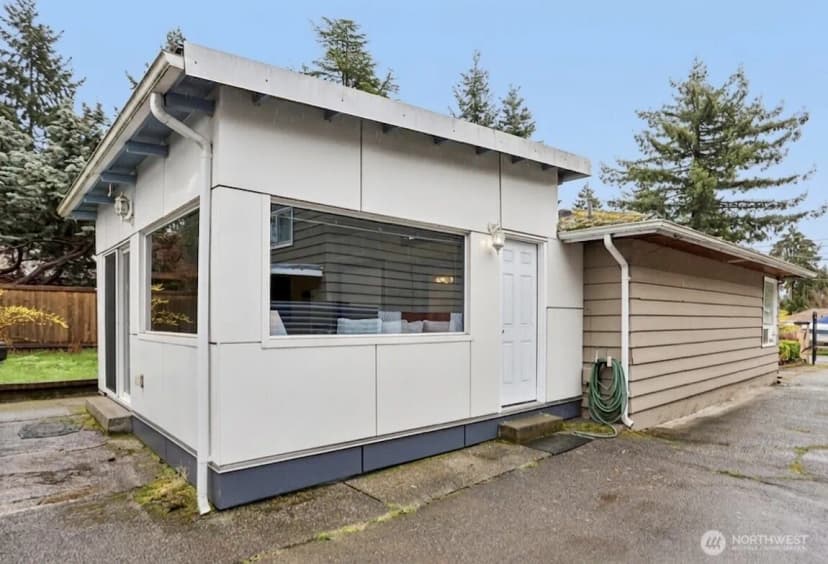 Property photo for 1320 S 131st Place, Burien photo 26