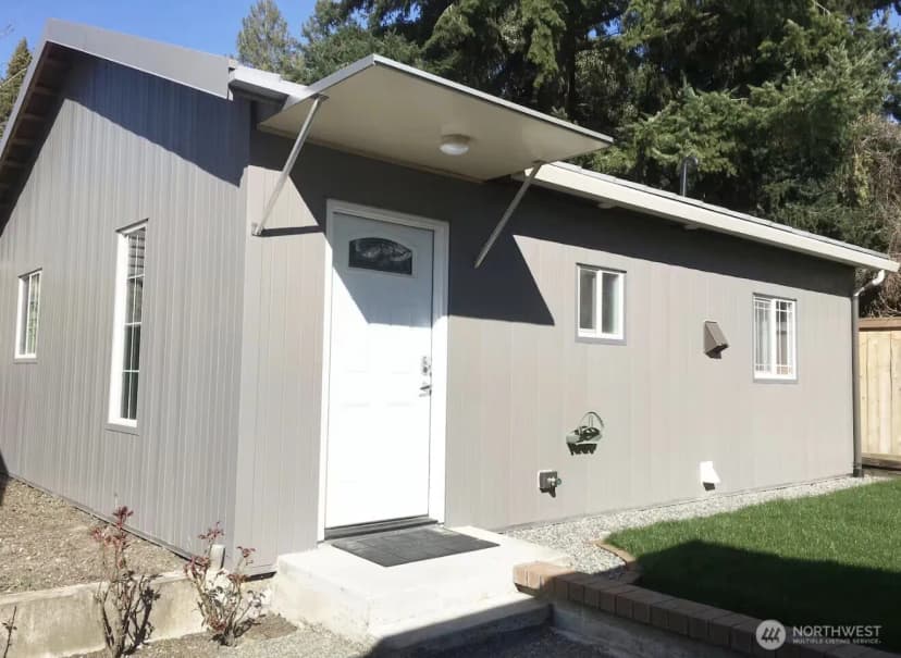 Property photo for 1320 S 131st Place, Burien photo 24