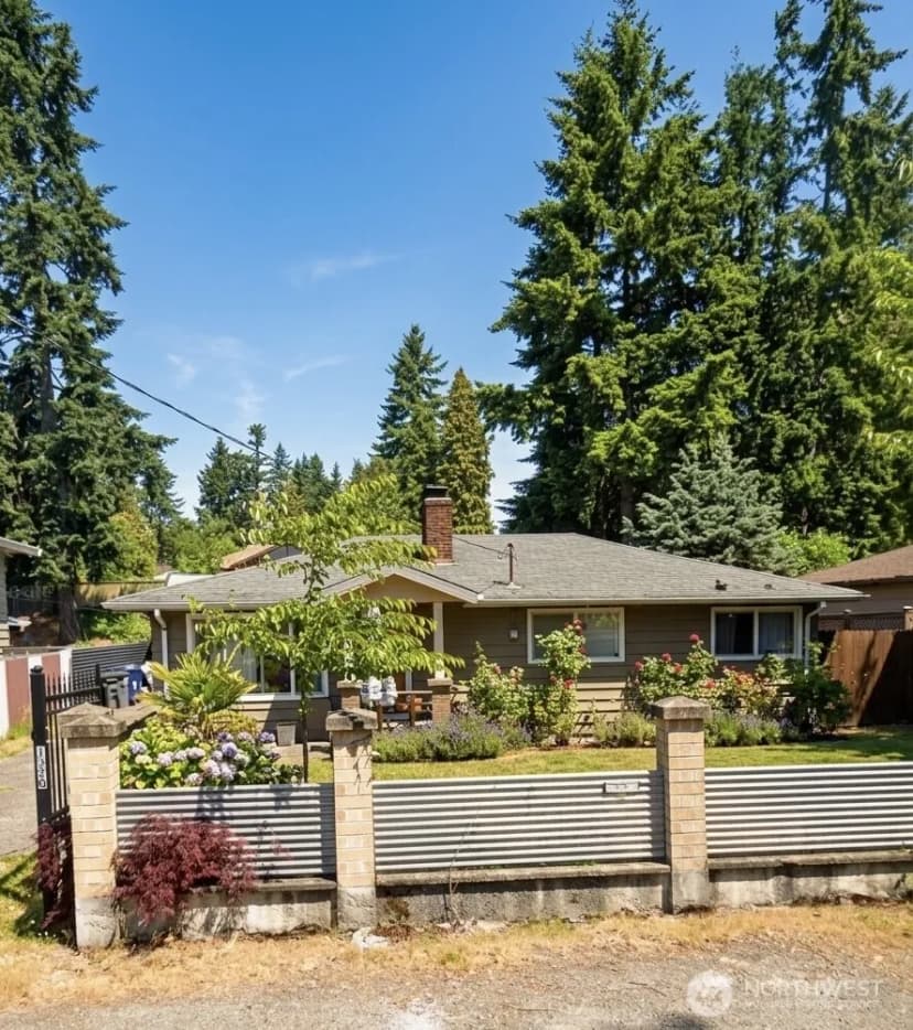 Property photo for 1320 S 131st Place, Burien