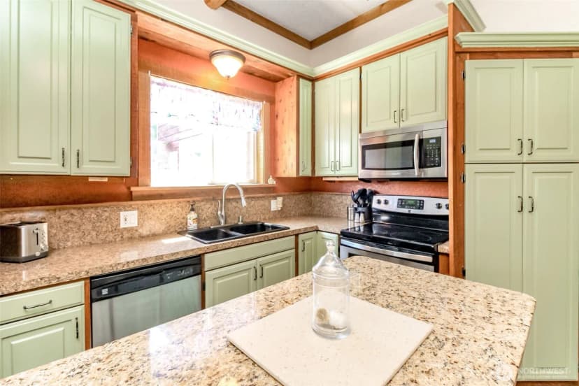 Property photo for 3116 Harts Lake Road S, Roy photo 9