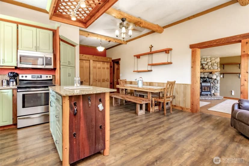 Property photo for 3116 Harts Lake Road S, Roy photo 8