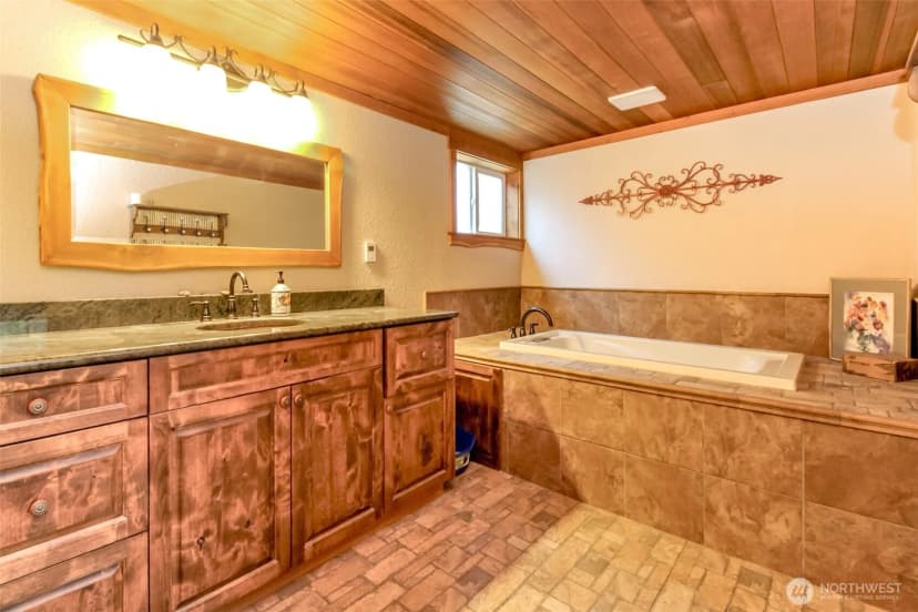 Property photo for 3116 Harts Lake Road S, Roy photo 19