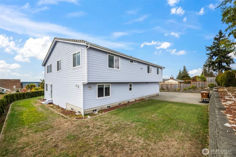 Property photo for 928 N Heatherwood W, Tacoma photo 30