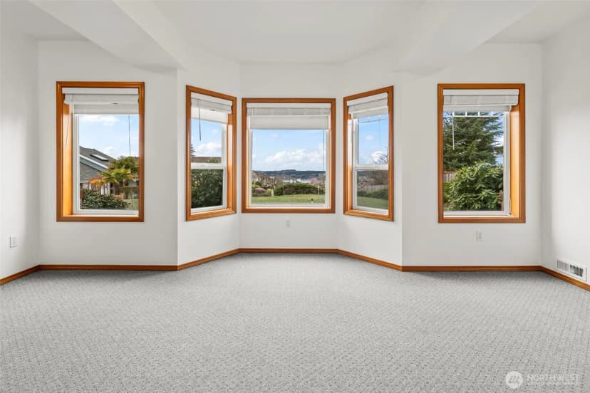 Property photo for 928 N Heatherwood W, Tacoma photo 24