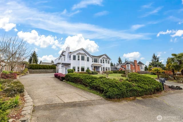 Property photo for 928 N Heatherwood W, Tacoma