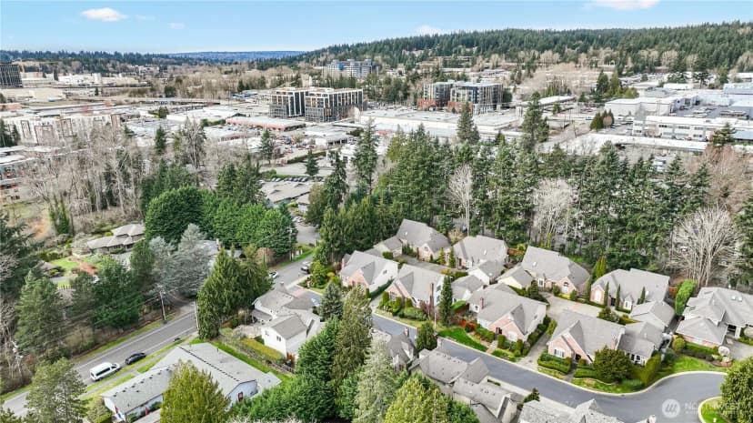 Property photo for 13428 Ne 12th Place, Bellevue photo 36
