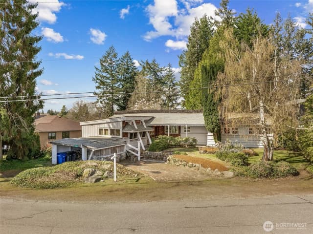 Property photo for 19635 4th Avenue S, Des Moines