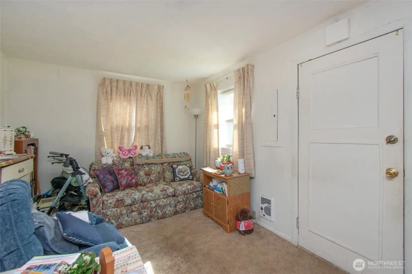 Property photo for 2367 E Fourth Avenue, Port Angeles photo 5
