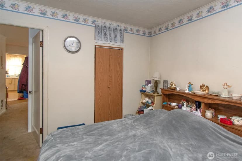 Property photo for 2367 E Fourth Avenue, Port Angeles photo 11