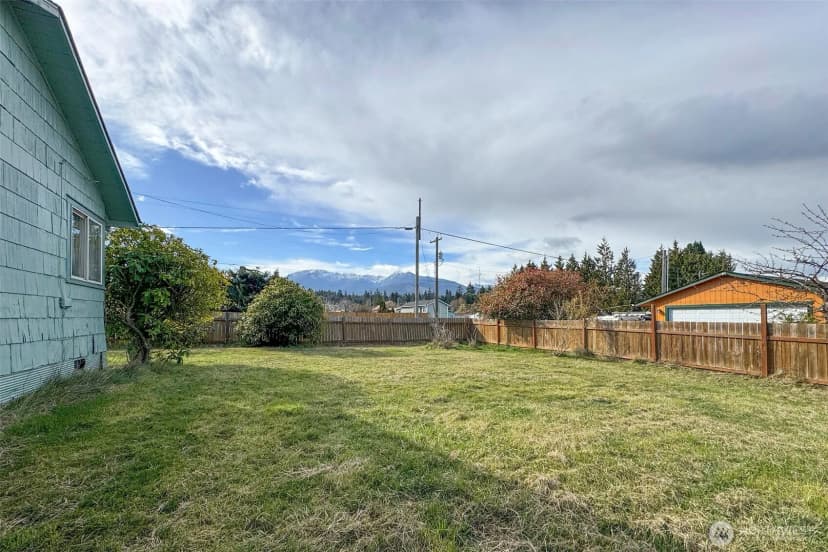 Property photo for 2367 E Fourth Avenue, Port Angeles photo 28