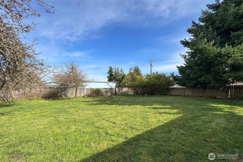 Property photo for 2367 E Fourth Avenue, Port Angeles photo 32