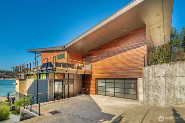 Property photo for 8412 Goodman Drive Nw, Gig Harbor photo 3