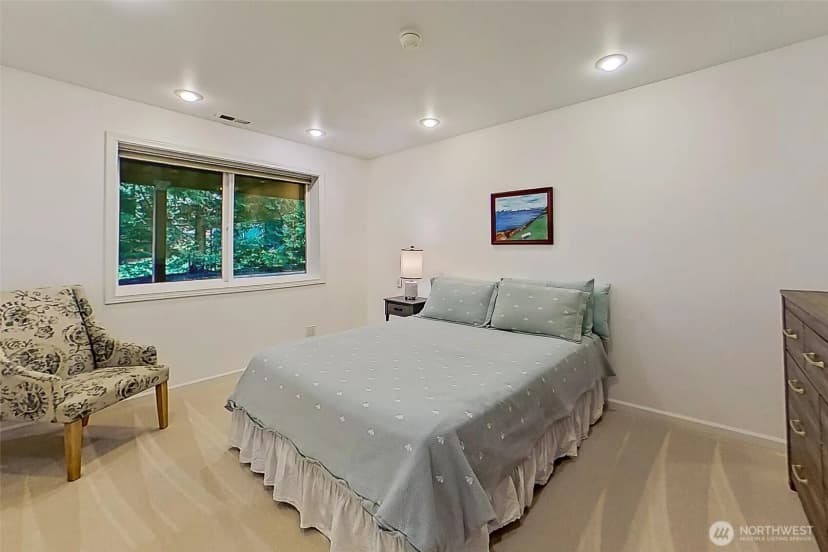 Property photo for 6439 Ne 188th Street, Kenmore photo 32