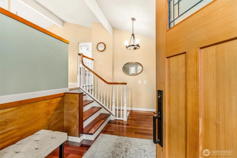 Property photo for 6439 Ne 188th Street, Kenmore photo 3