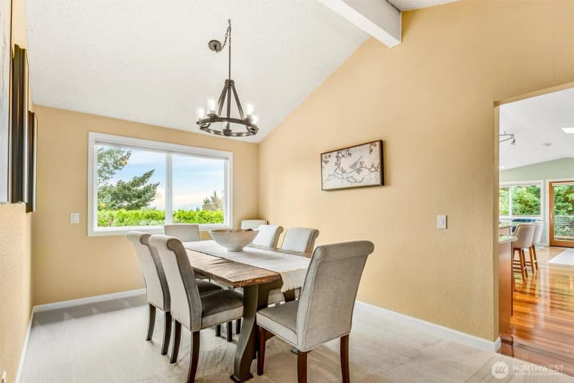 Property photo for 6439 Ne 188th Street, Kenmore photo 9