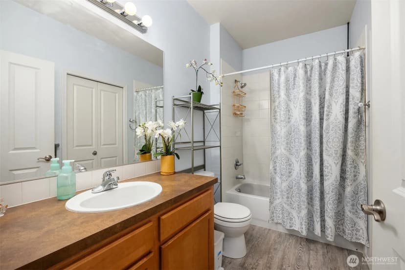 Property photo for 1736 10th Avenue Ne #c110, Issaquah photo 11