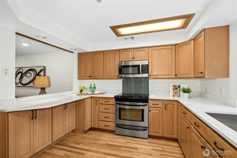 Property photo for 726 N 94th Street #b, Seattle photo 9