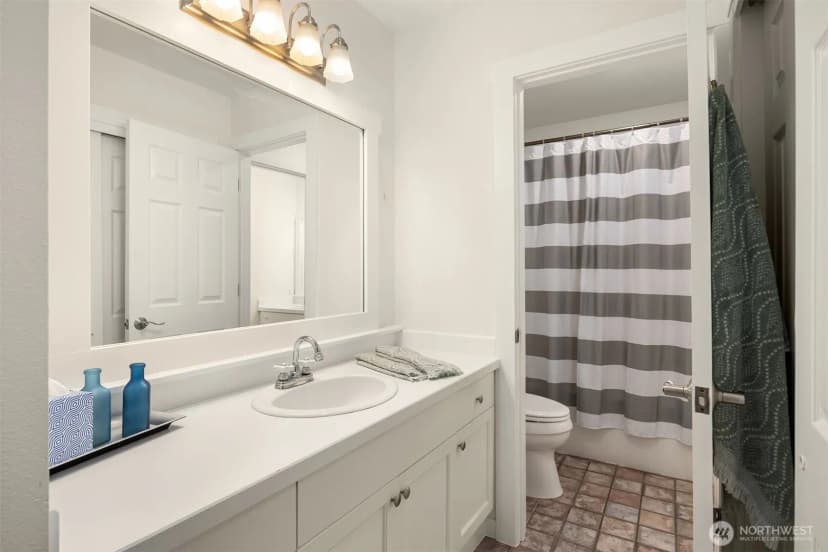 Property photo for 672 Madison Avenue N #14, Bainbridge Island photo 16