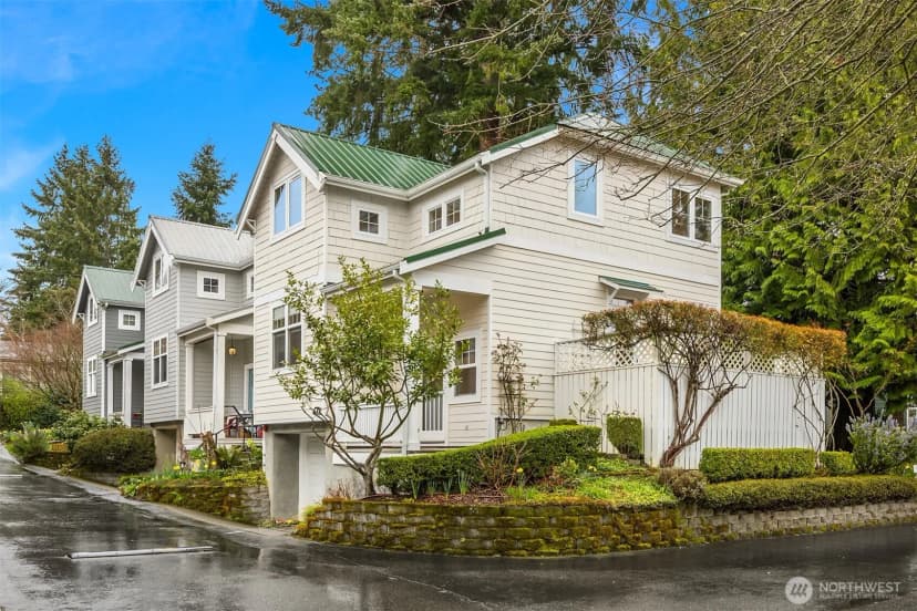 Property photo for 672 Madison Avenue N #14, Bainbridge Island photo 23
