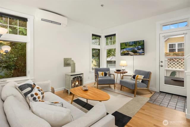 Property photo for 672 Madison Avenue N #14, Bainbridge Island photo 3