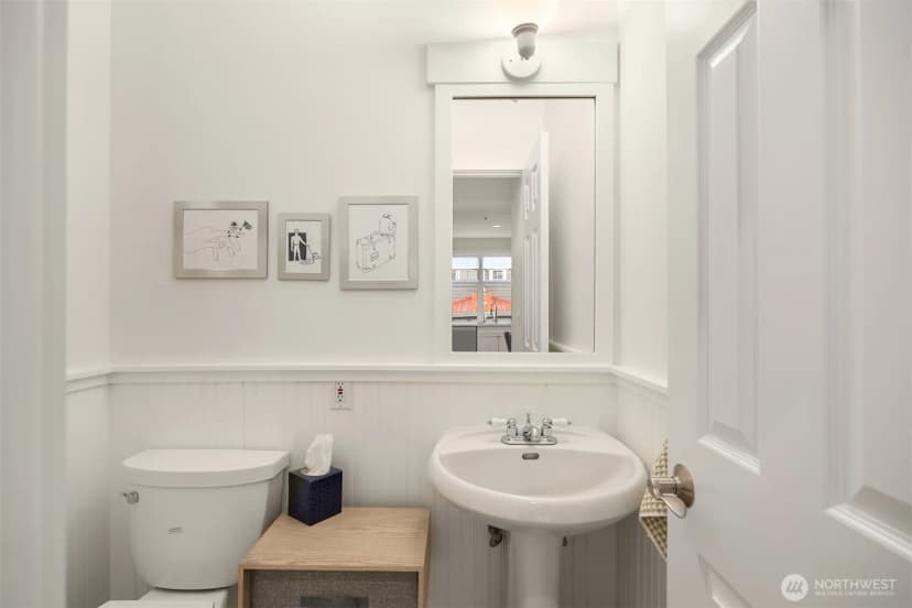 Property photo for 672 Madison Avenue N #14, Bainbridge Island photo 12