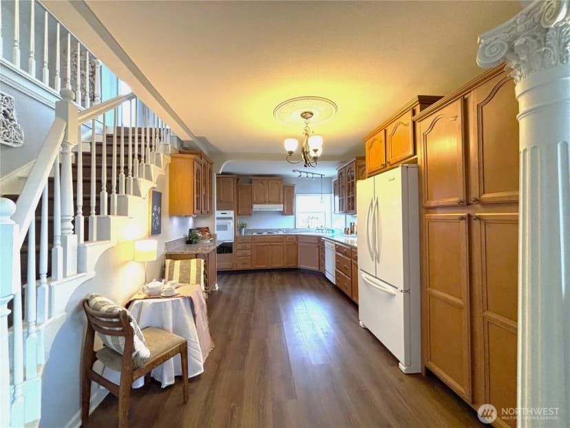 Property photo for 1109 E 31 Street, Tacoma photo 7