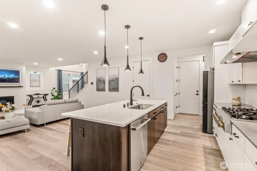 Property photo for 1760 246th Place Ne, Sammamish photo 12