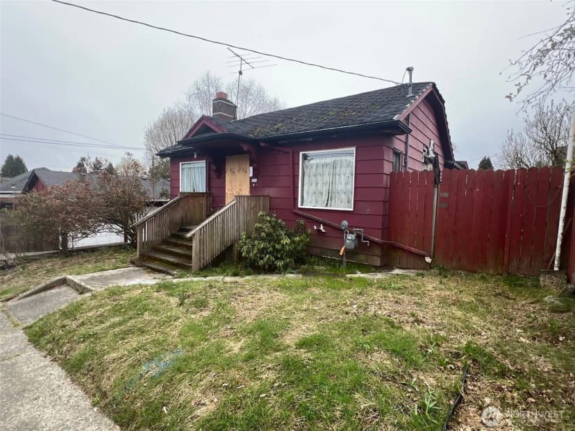 Property photo for 1111 Ne 80th Street, Seattle photo 4