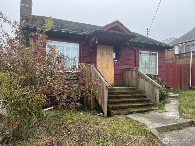 Property photo for 1111 Ne 80th Street, Seattle photo 3