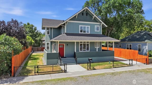 Property photo for 607 N Kittitas Street, Ellensburg