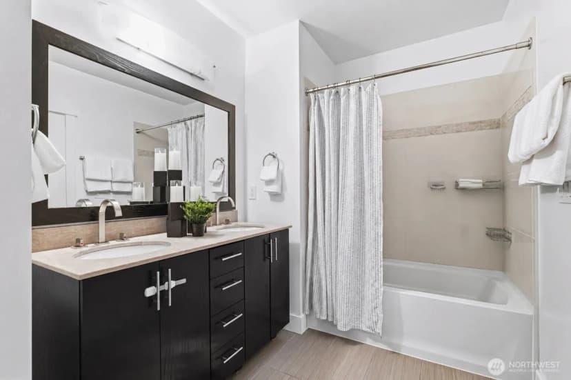 Property photo for 699 John St #319, Seattle photo 12