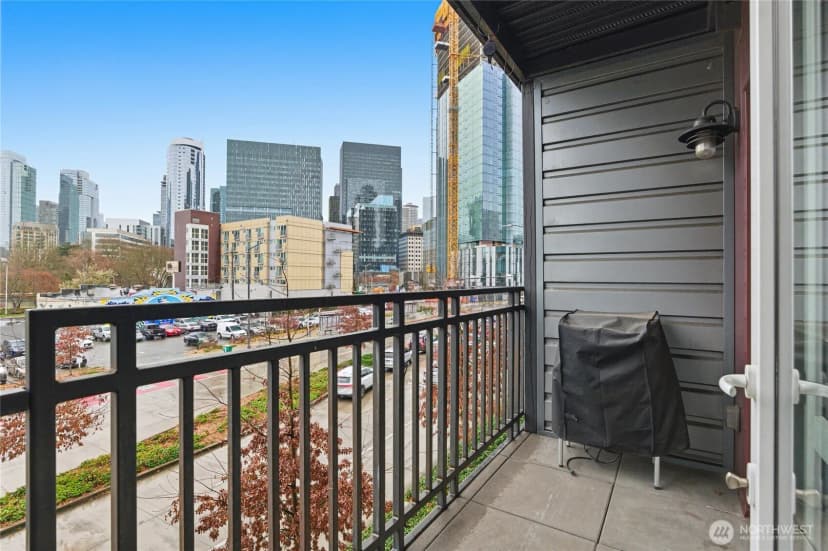 Property photo for 699 John St #319, Seattle photo 16