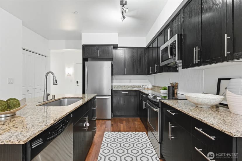 Property photo for 699 John St #319, Seattle photo 5