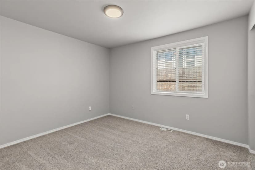 Property photo for 3702 48th Avenue Ne, Tacoma photo 26