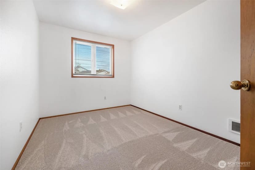 Property photo for 27203 Church Creek Loop Nw, Stanwood photo 16