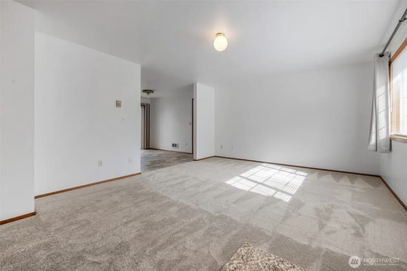 Property photo for 27203 Church Creek Loop Nw, Stanwood photo 4