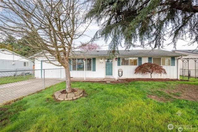 Property photo for 359 Douglas Street, Longview