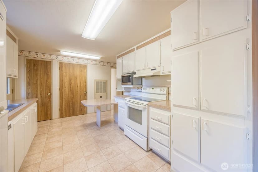 Property photo for 93 Fircrest Drive, Sequim photo 10