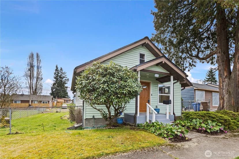 Property photo for 3112 S Melrose Street, Tacoma photo 3