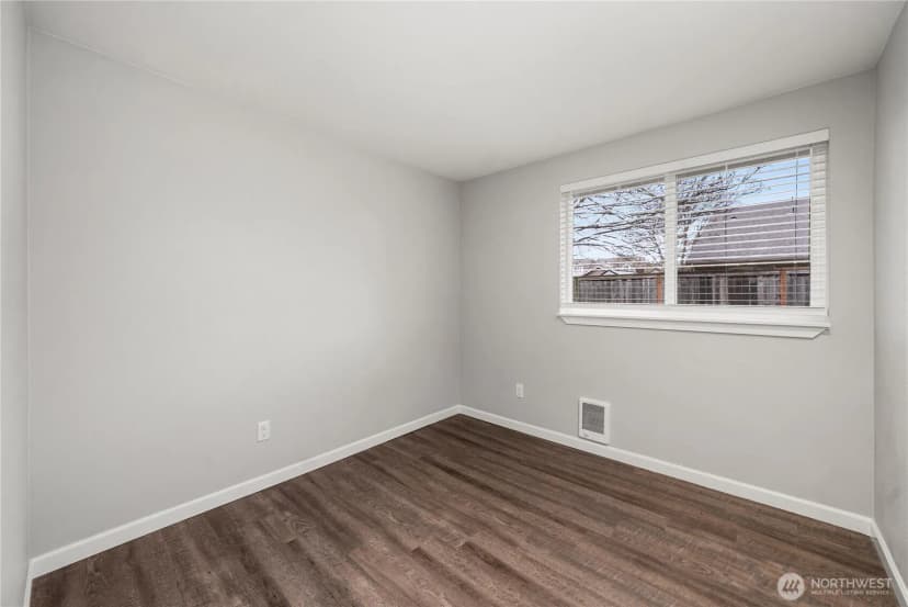 Property photo for 9809 132nd Street Ct E #d, Puyallup photo 8