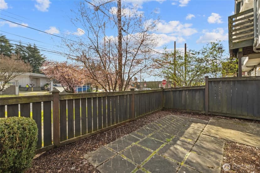 Property photo for 4005 7th Avenue Ne, Seattle photo 28