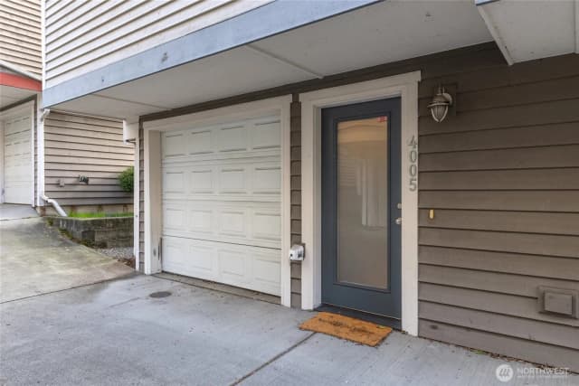 Property photo for 4005 7th Avenue Ne, Seattle photo 2