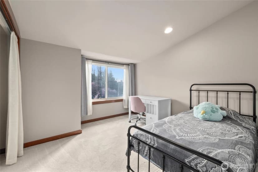 Property photo for 4005 7th Avenue Ne, Seattle photo 15