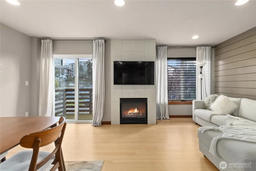 Property photo for 4005 7th Avenue Ne, Seattle photo 6