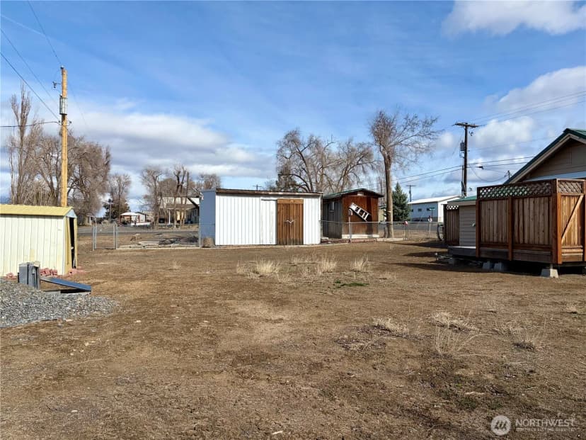 Property photo for 10388 Largent Street Ne, Coulee City photo 19