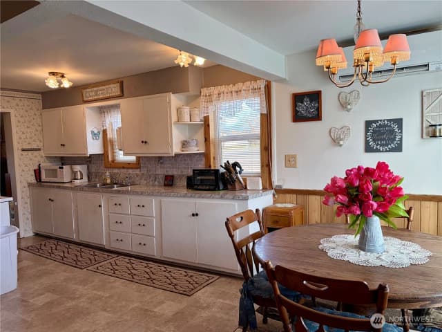 Property photo for 10388 Largent Street Ne, Coulee City photo 3