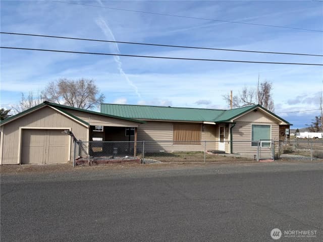 Property photo for 10388 Largent Street Ne, Coulee City